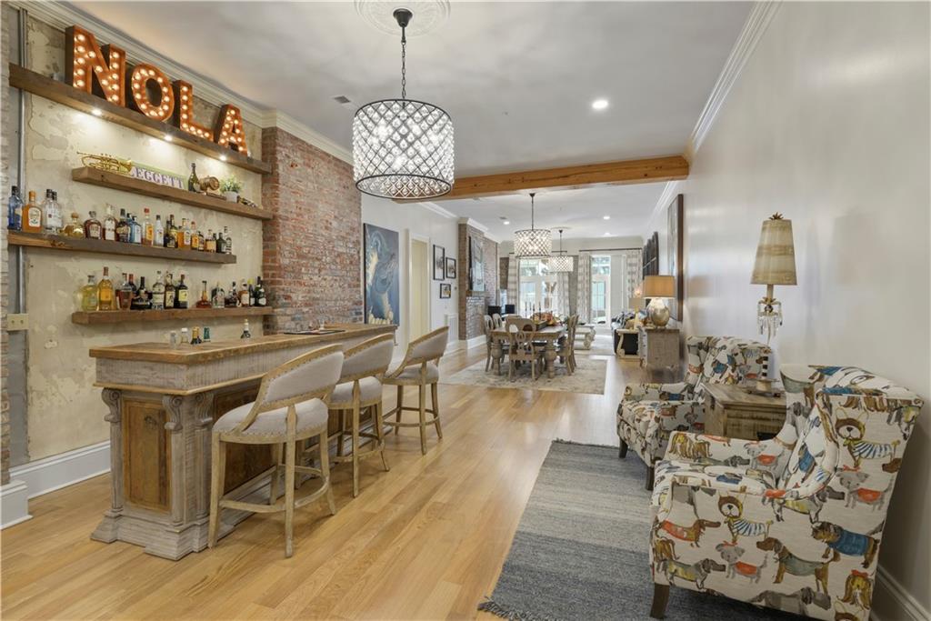 Condo/Sale/Residential